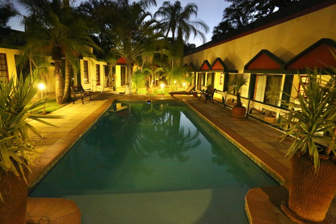 Minen Hotel Tsumeb Exterior photo